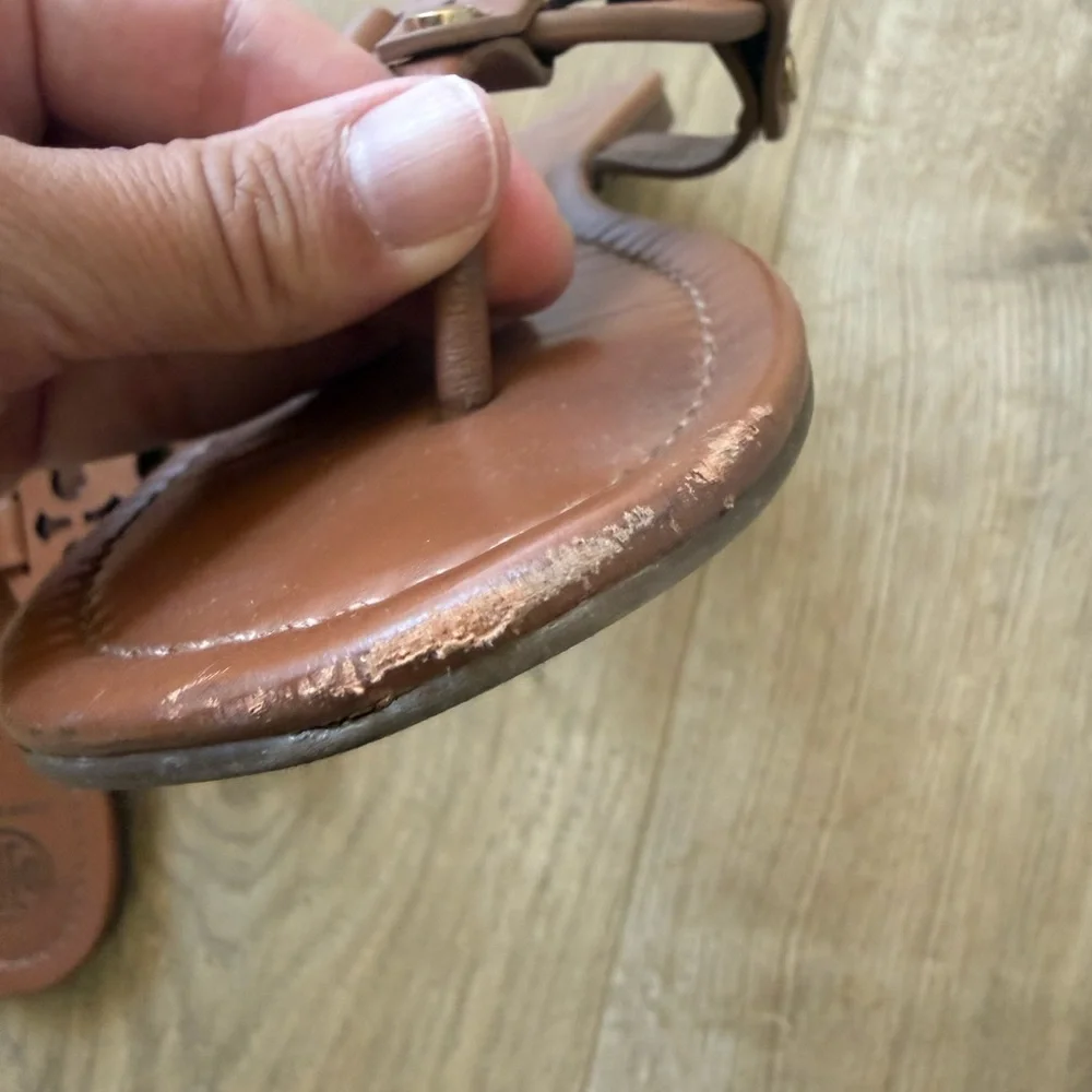 Tory Burch Miller Thong in Almond Flour, Size 7 - Picture 3 of 4